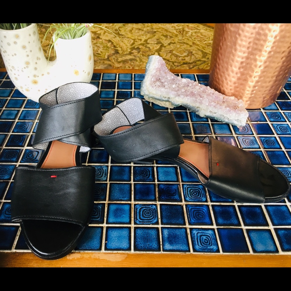 Ellen DeGeneres Black Sandal